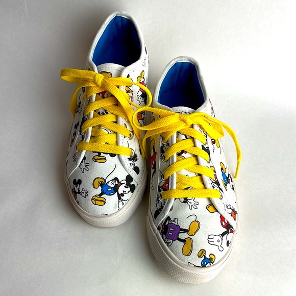 DISNEY PARKS•MICKEY MOUSE CANVAS SNEAKERS•DISNEY ANIMATORS COLLECTION•WOMENS 5 - Picture 2 of 6